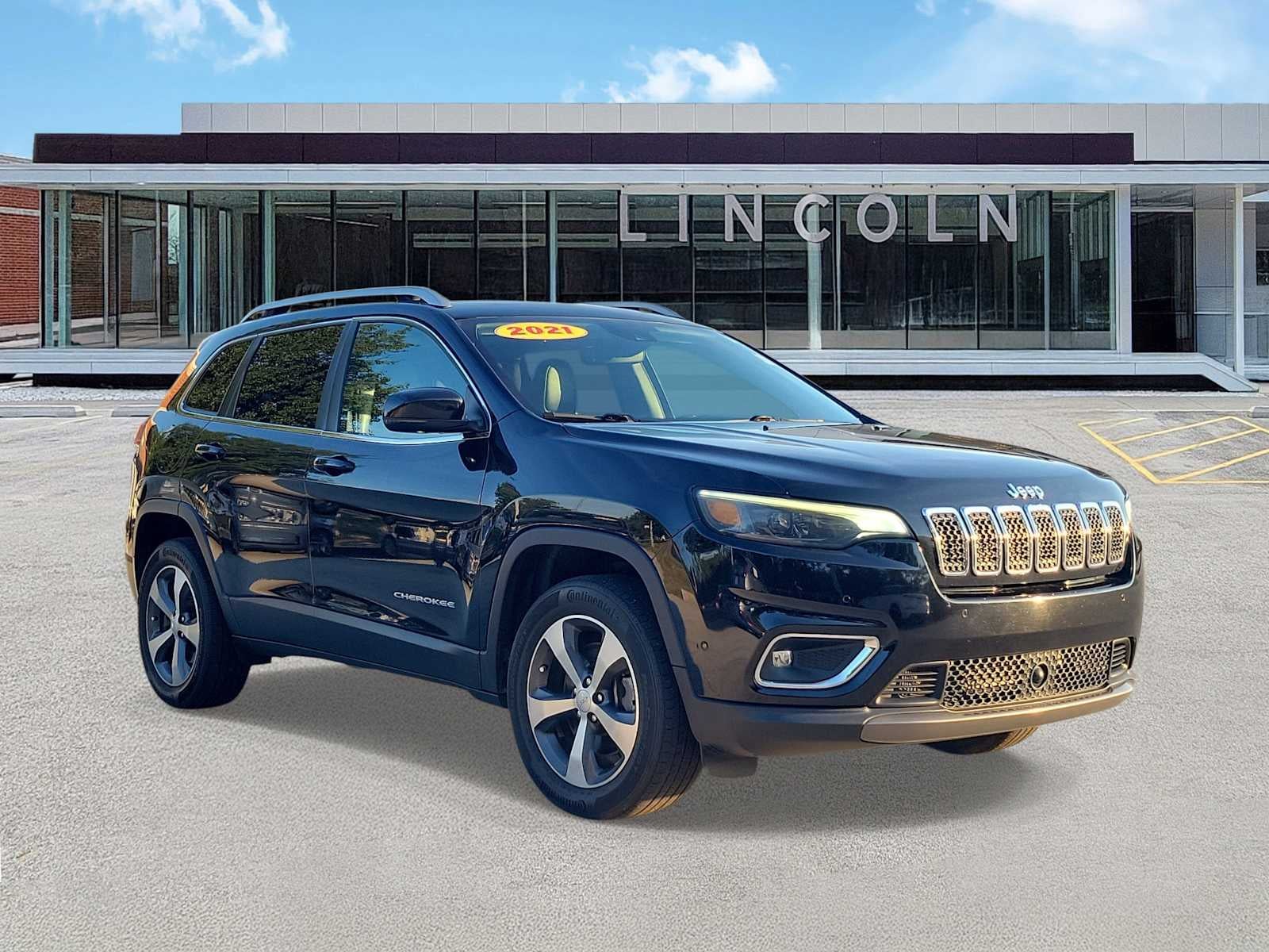 Used 2021 Jeep Cherokee Limited with VIN 1C4PJMDX8MD135574 for sale in Calumet City, IL