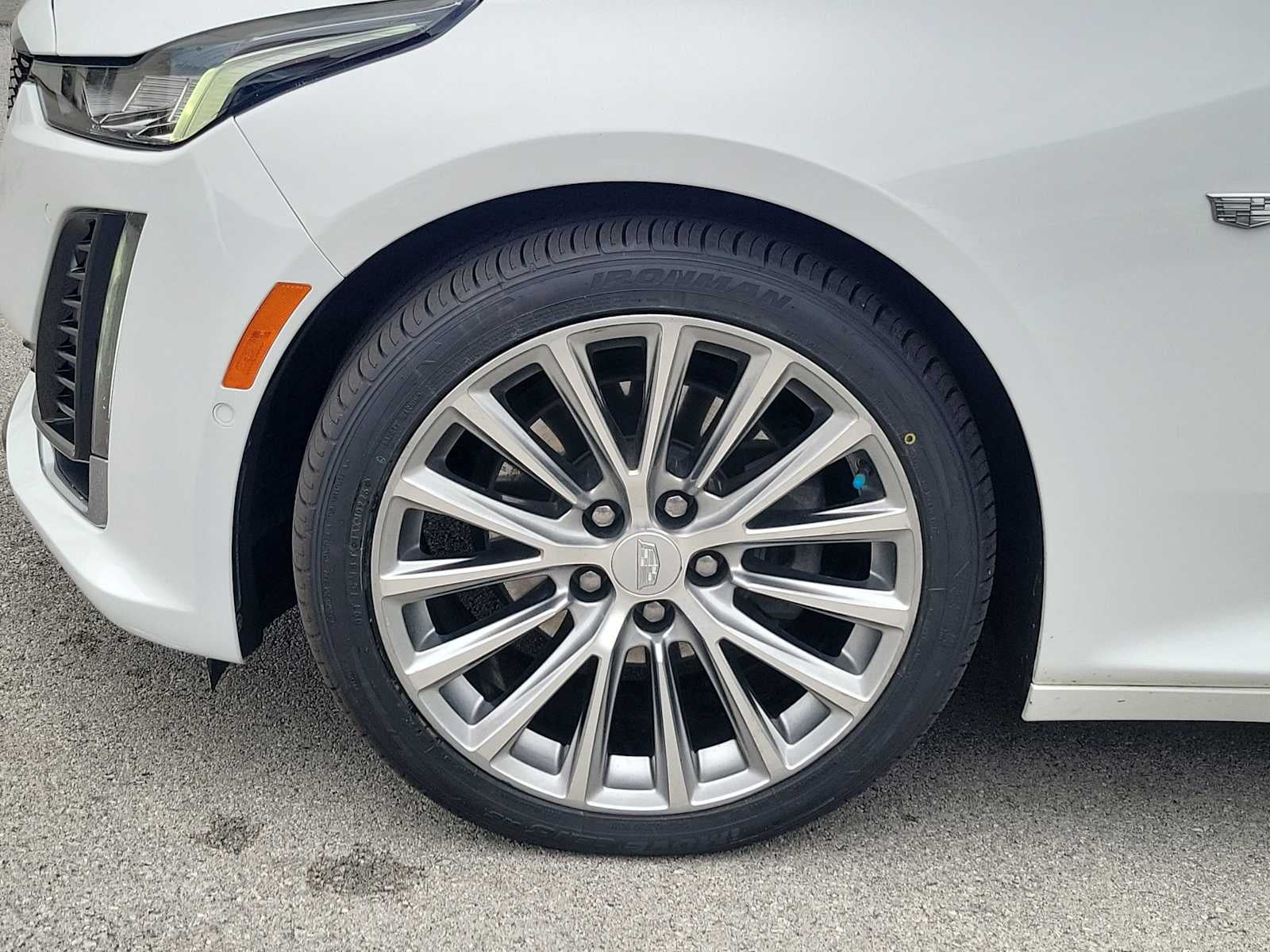 2022 Cadillac CT5 Premium Luxury