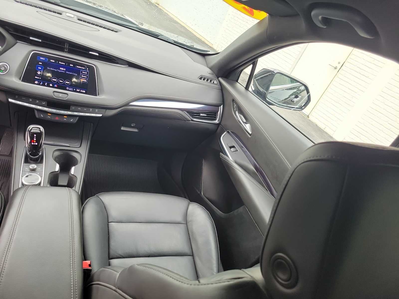 2023 Cadillac XT4 FWD Luxury