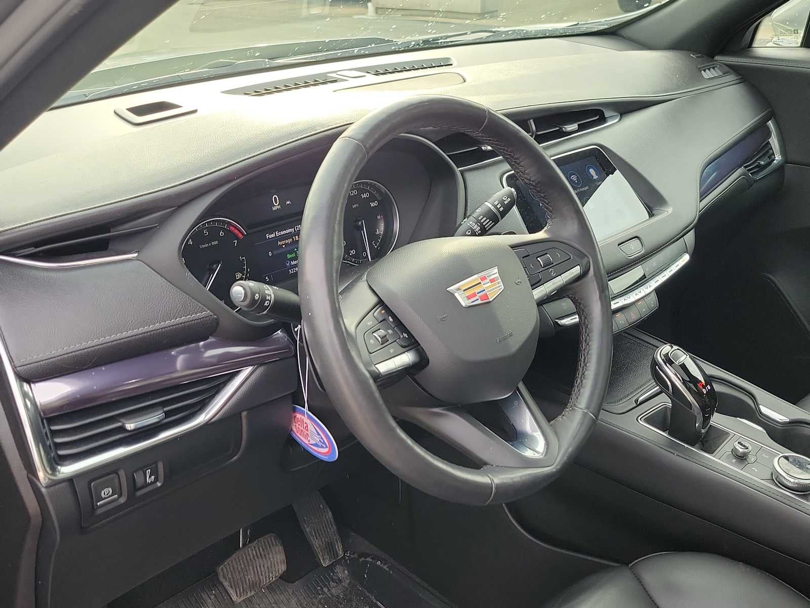 2023 Cadillac XT4 AWD Luxury