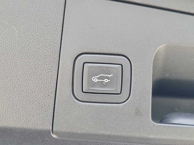 2024 Cadillac XT4 FWD Premium Luxury