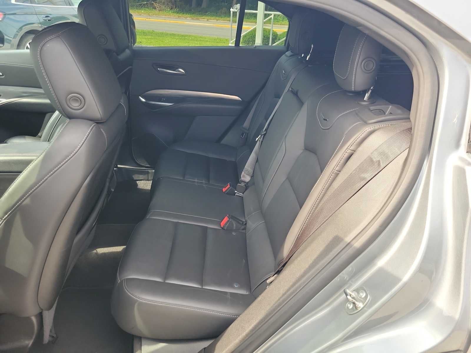 2024 Cadillac XT4 FWD Premium Luxury