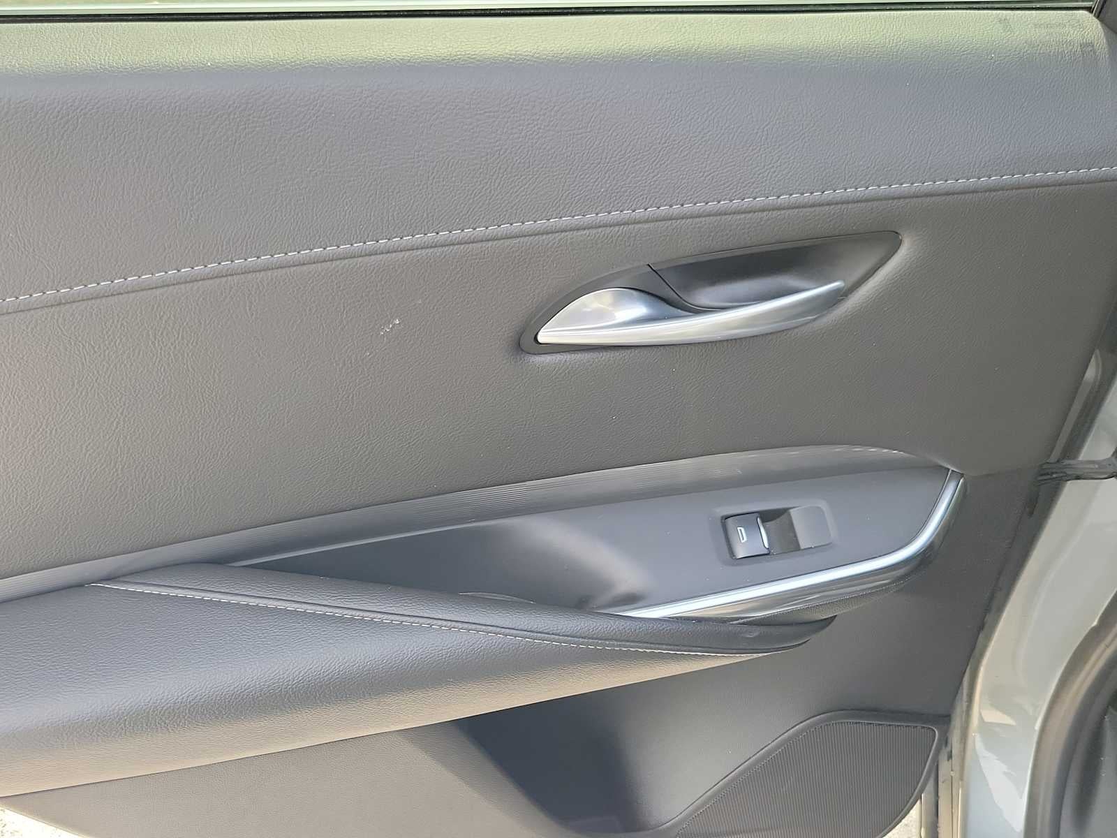2024 Cadillac XT4 FWD Premium Luxury