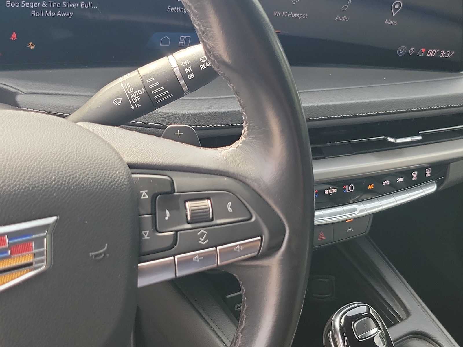 2024 Cadillac XT4 FWD Premium Luxury