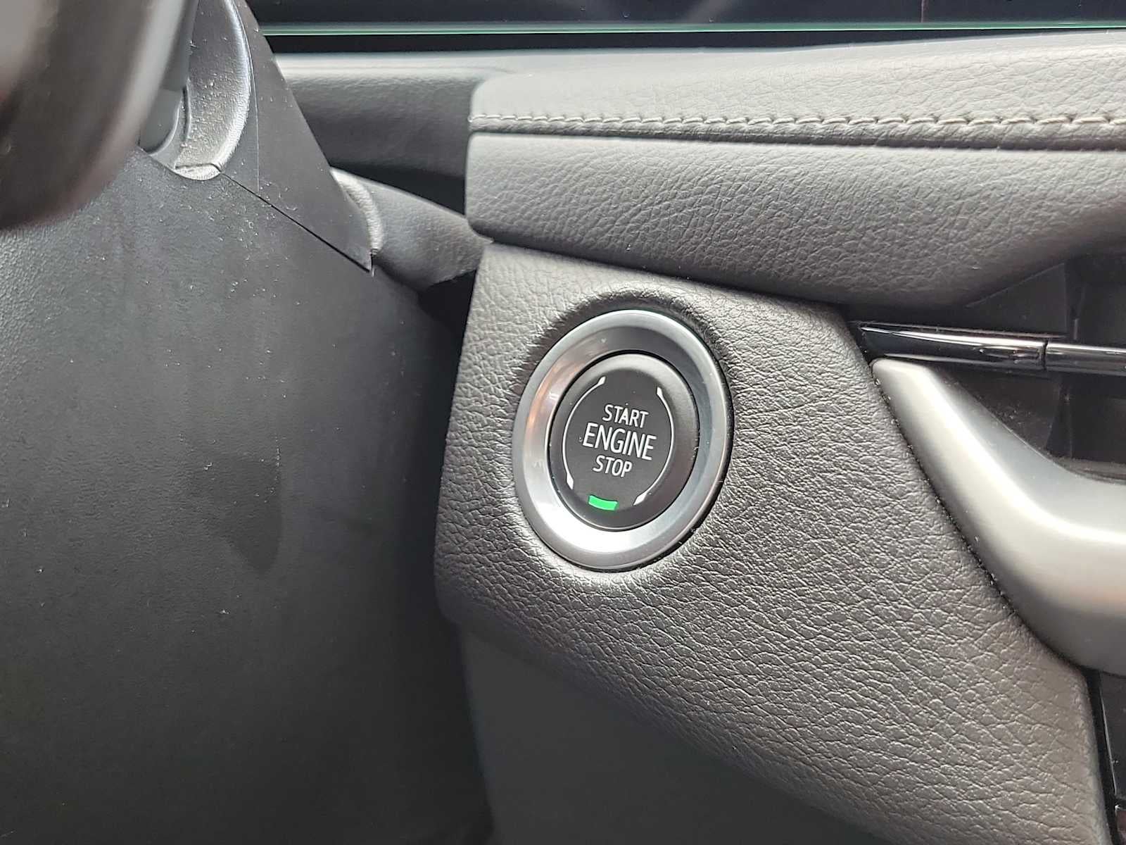 2024 Cadillac XT4 FWD Premium Luxury