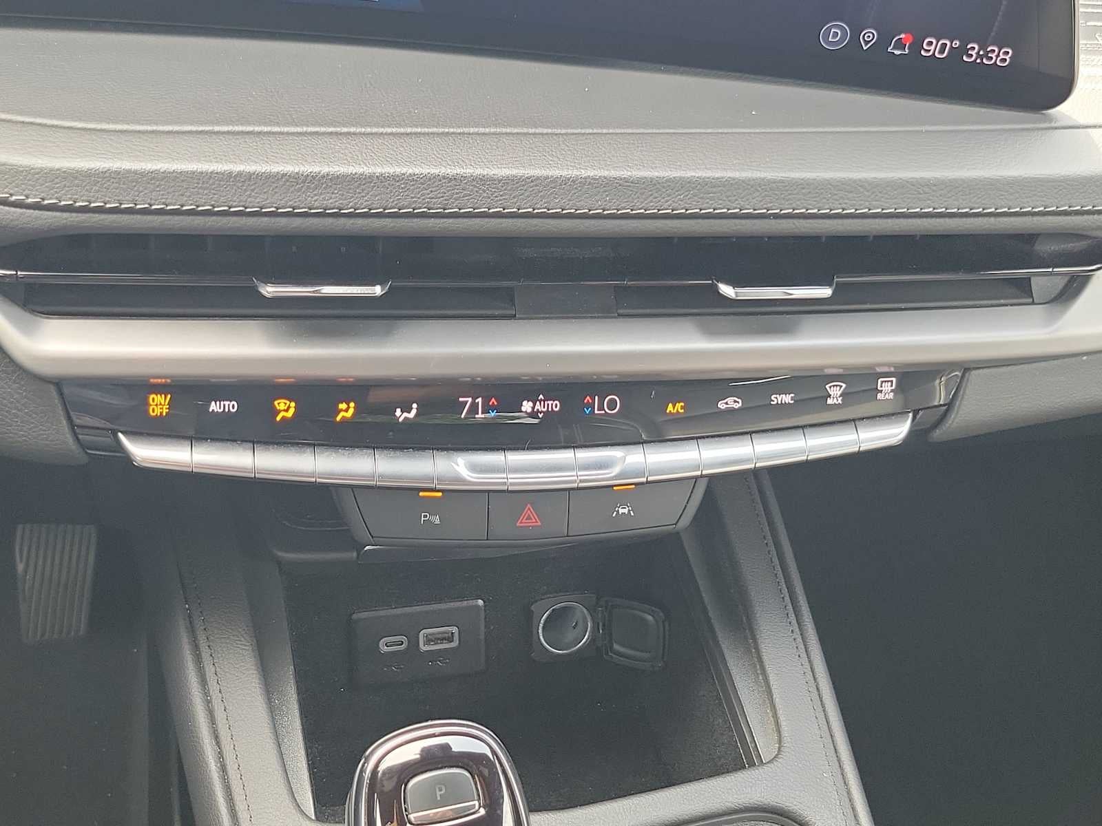 2024 Cadillac XT4 FWD Premium Luxury