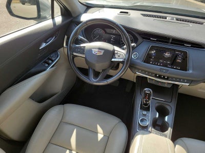 2023 Cadillac XT4 FWD Premium Luxury