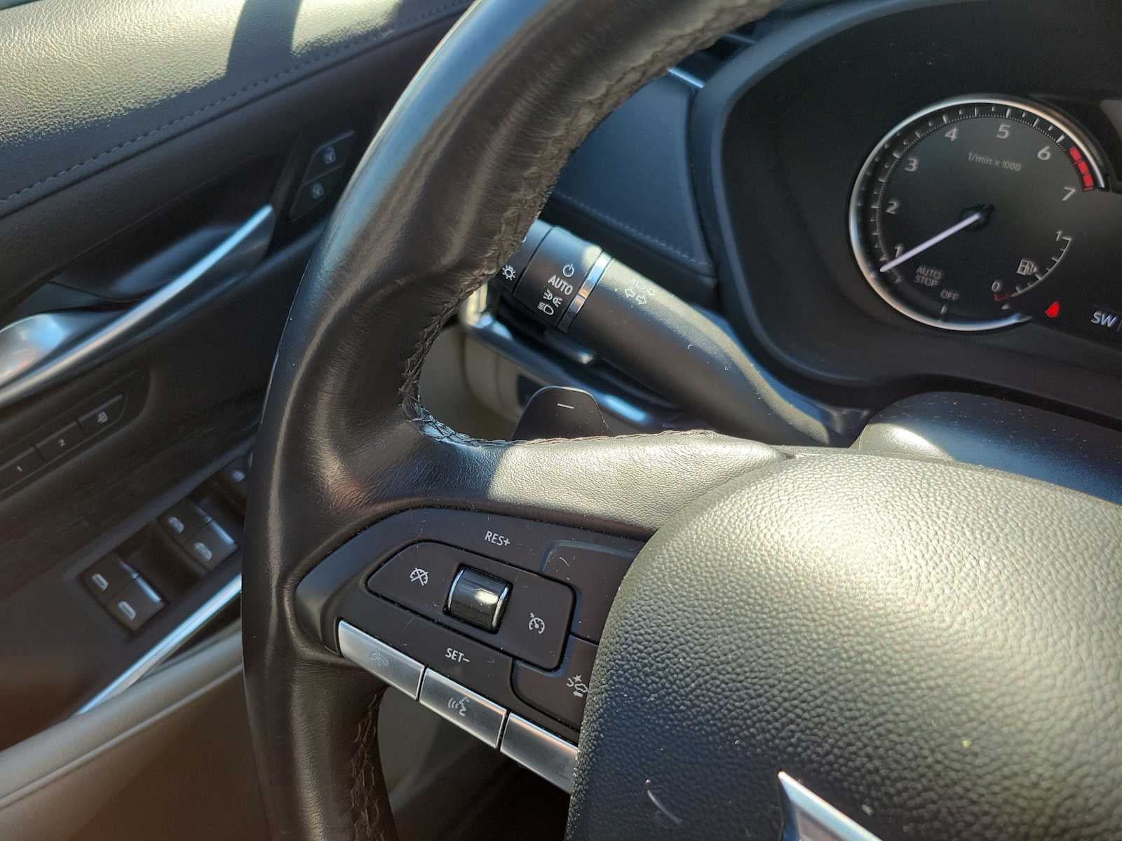 2023 Cadillac XT4 FWD Premium Luxury