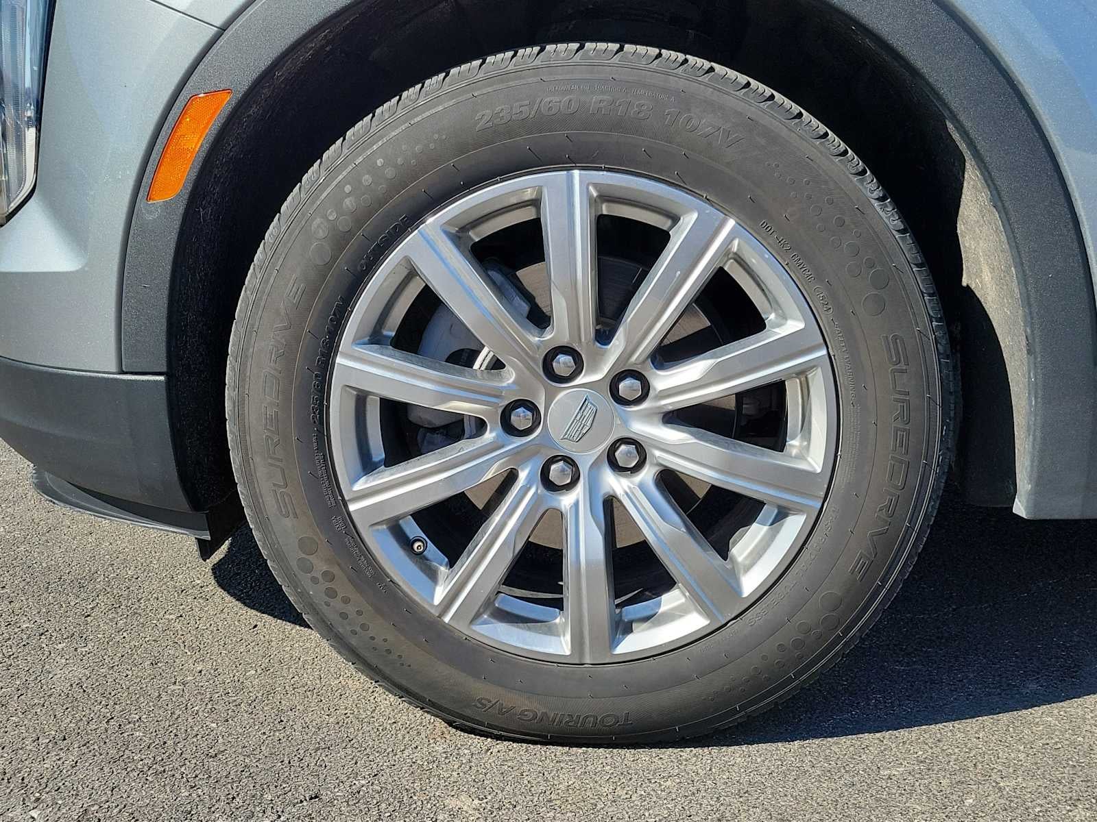 2023 Cadillac XT4 FWD Premium Luxury