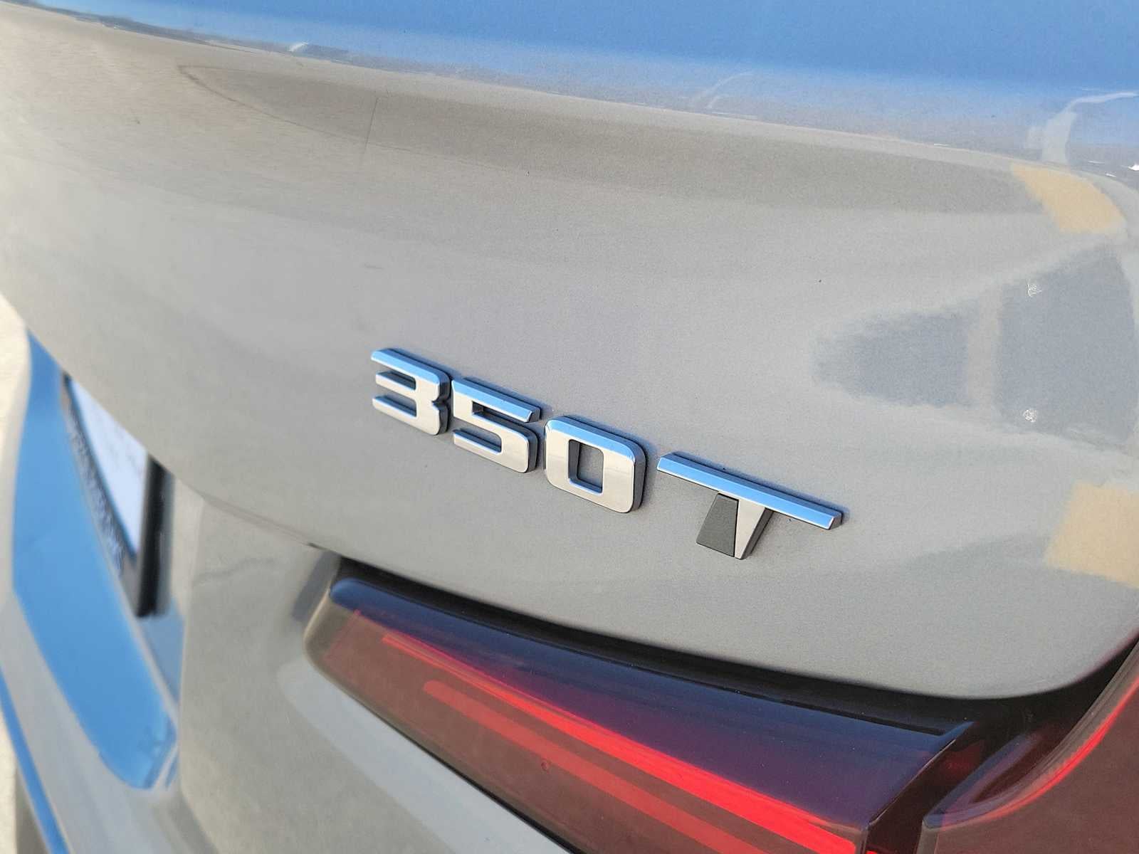 2023 Cadillac XT4 FWD Premium Luxury