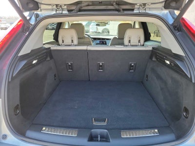 2023 Cadillac XT4 FWD Premium Luxury