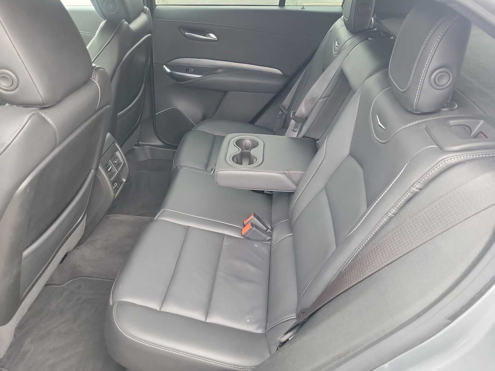 2024 Cadillac XT4 AWD Premium Luxury