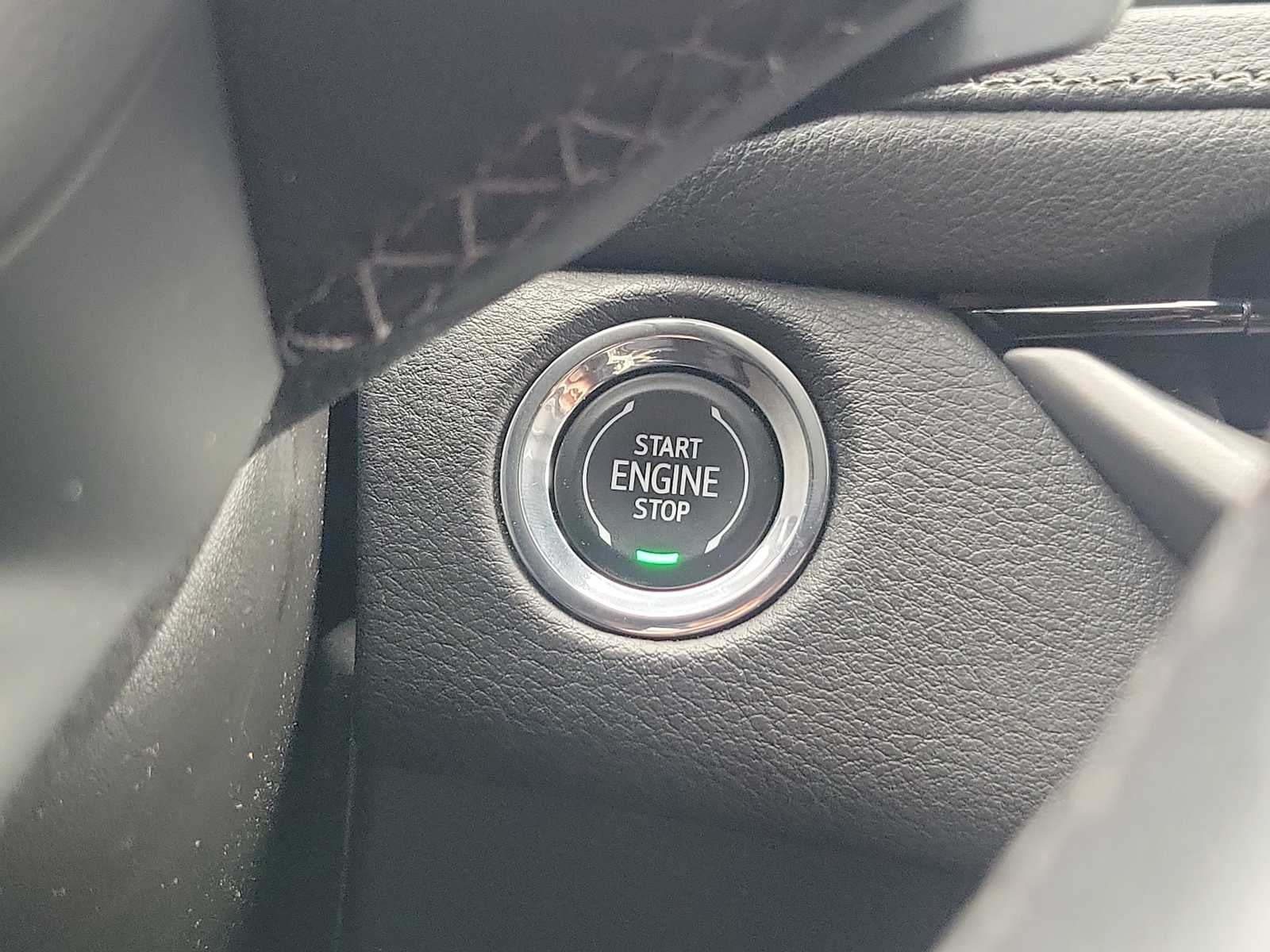 2024 Cadillac XT4 AWD Premium Luxury