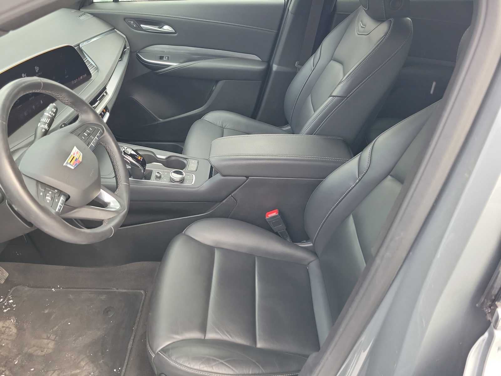 2025 Cadillac XT4 AWD Premium Luxury