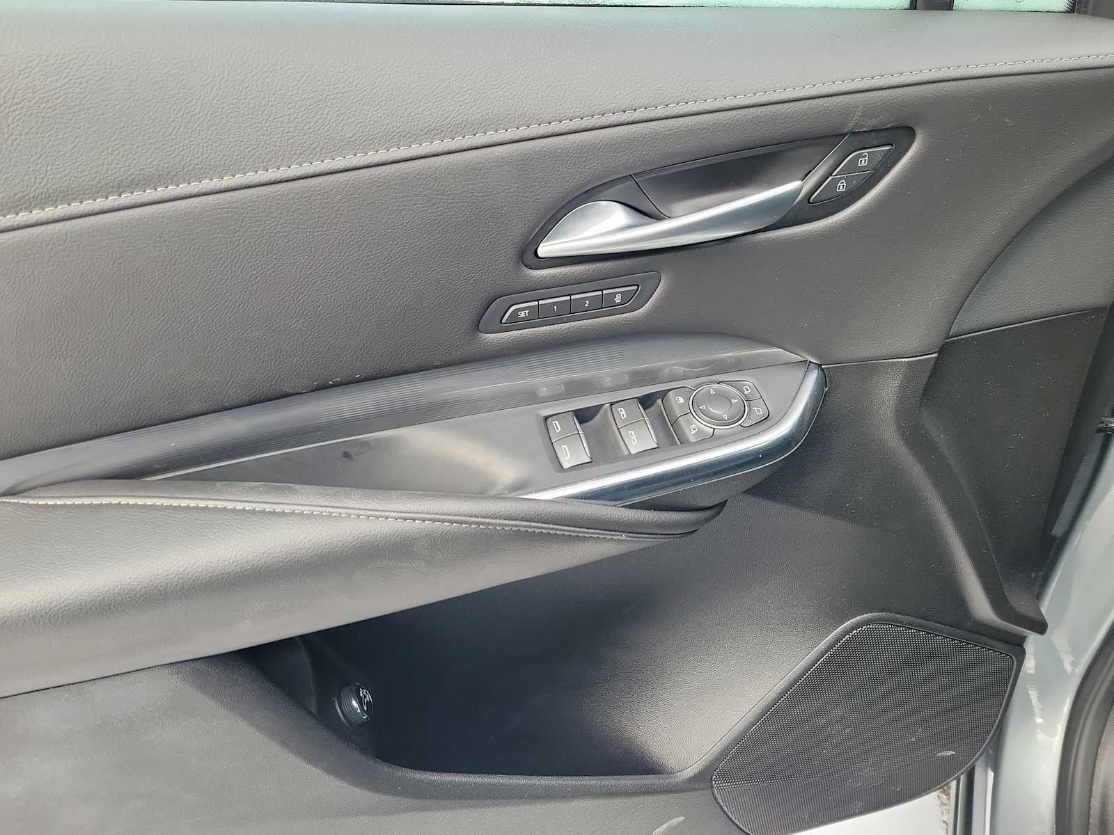 2025 Cadillac XT4 AWD Premium Luxury