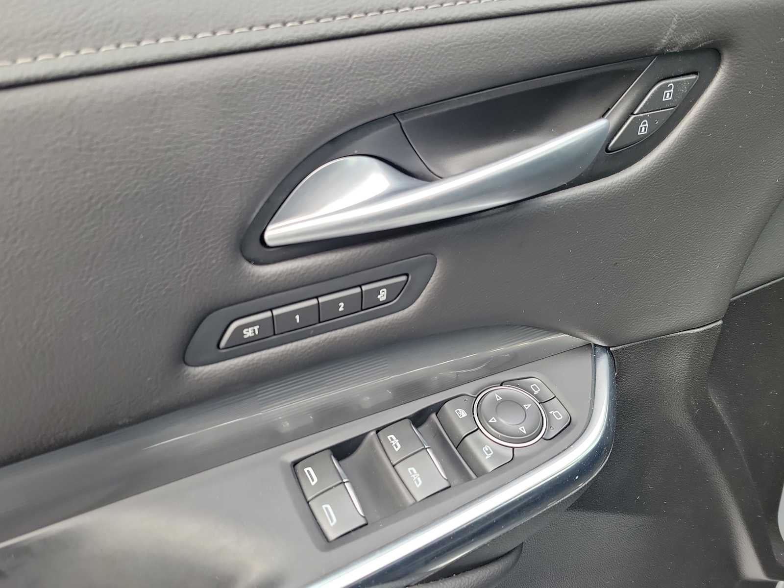 2025 Cadillac XT4 AWD Premium Luxury