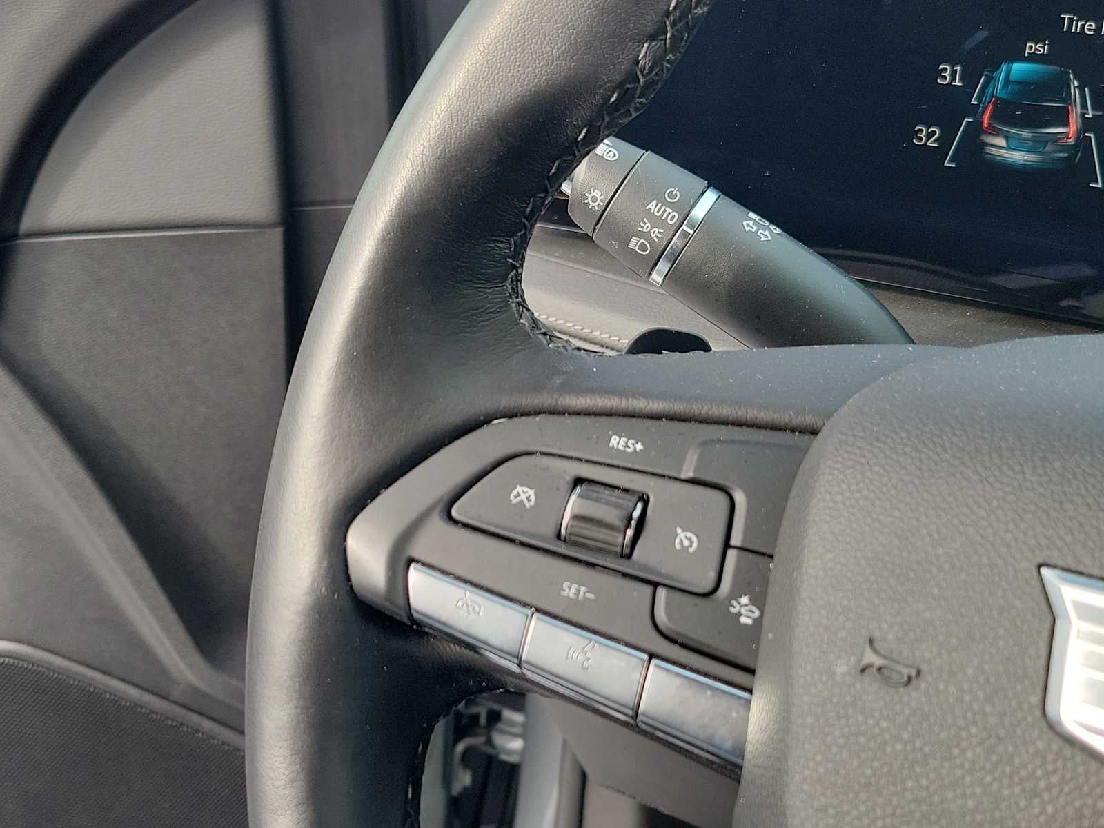 2025 Cadillac XT4 AWD Premium Luxury