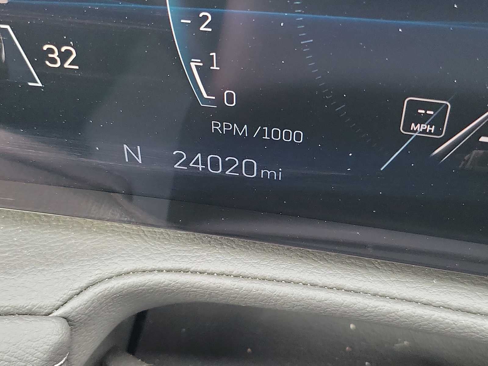 2025 Cadillac XT4 AWD Premium Luxury