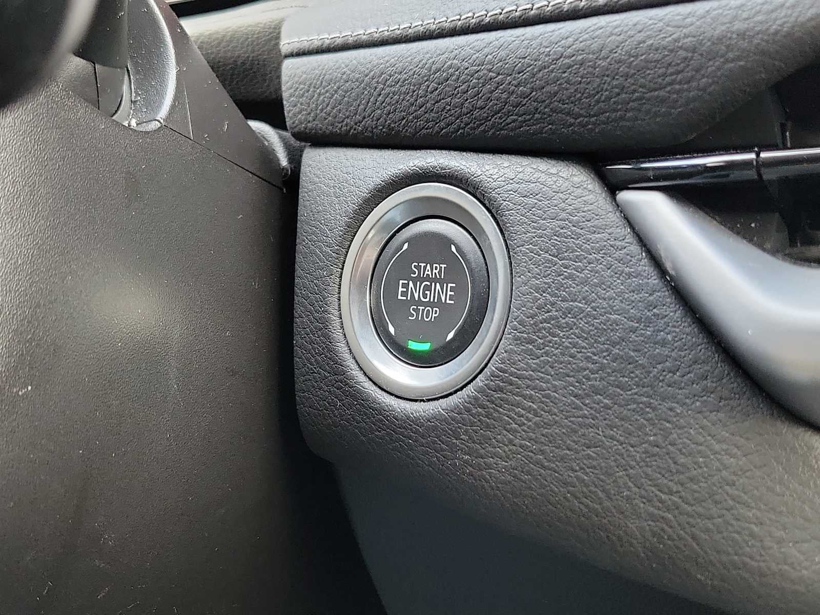 2025 Cadillac XT4 AWD Premium Luxury