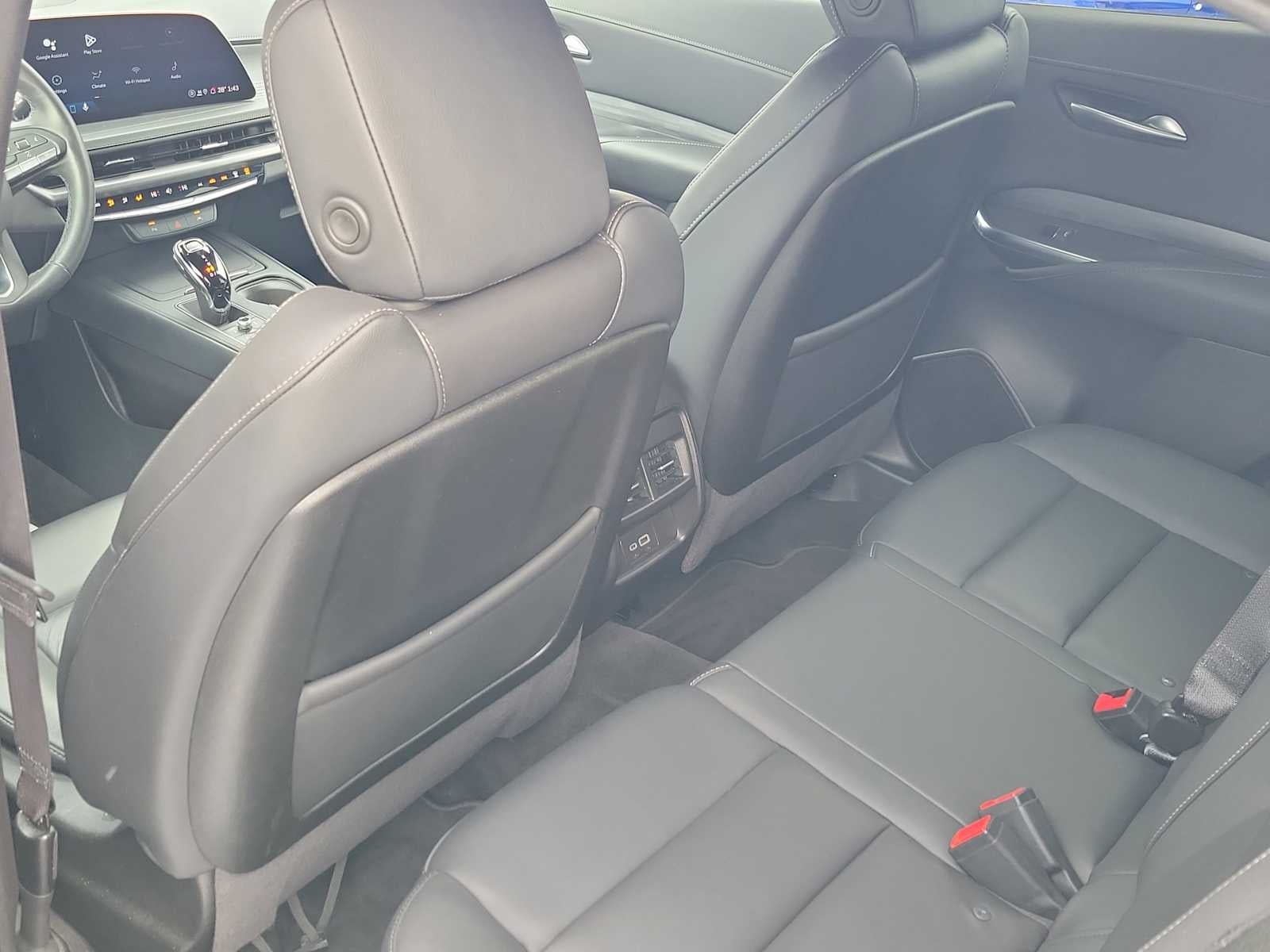 2025 Cadillac XT4 AWD Premium Luxury