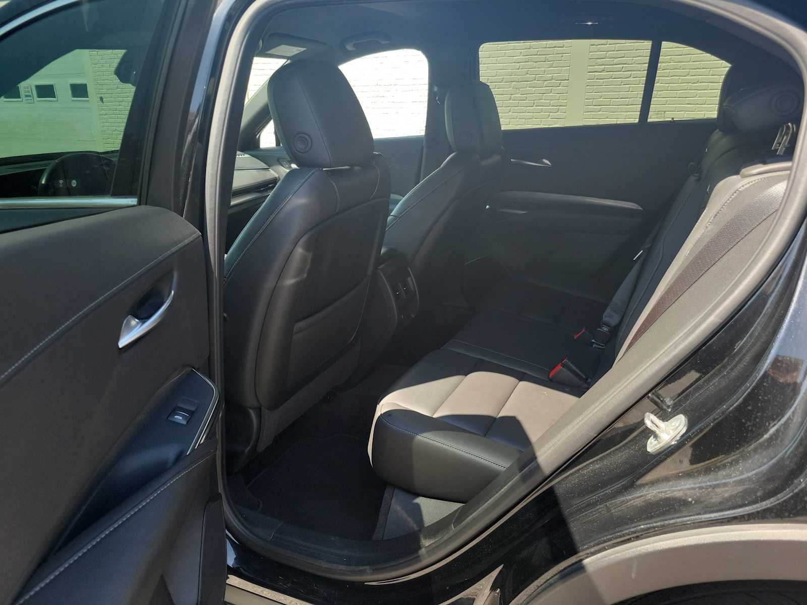 2025 Cadillac XT4 AWD Premium Luxury