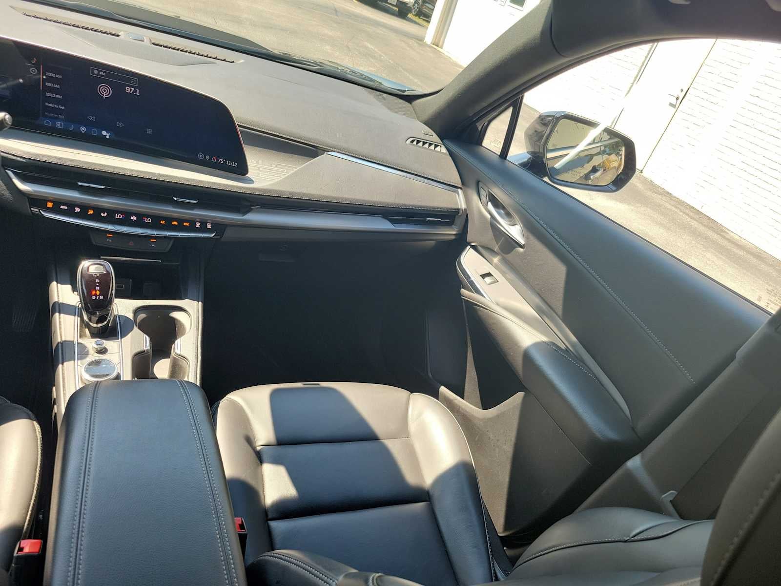 2025 Cadillac XT4 AWD Premium Luxury