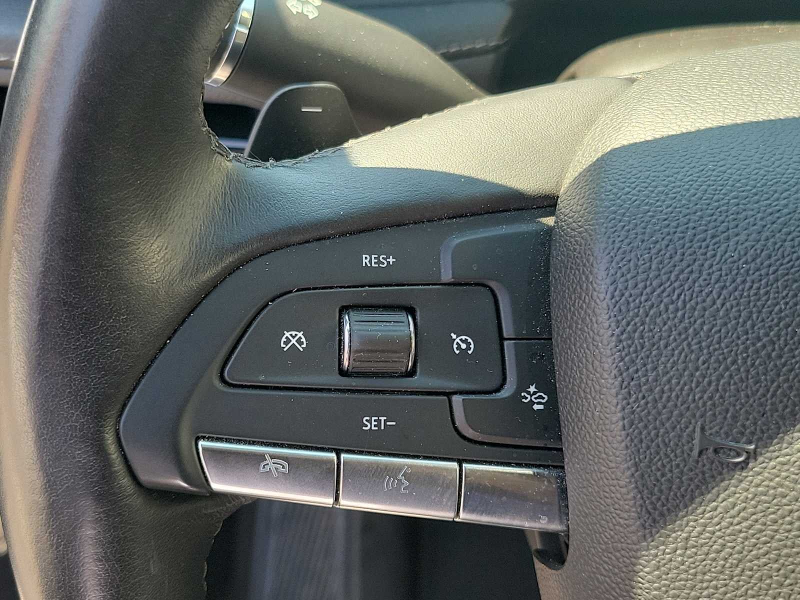 2025 Cadillac XT4 AWD Premium Luxury