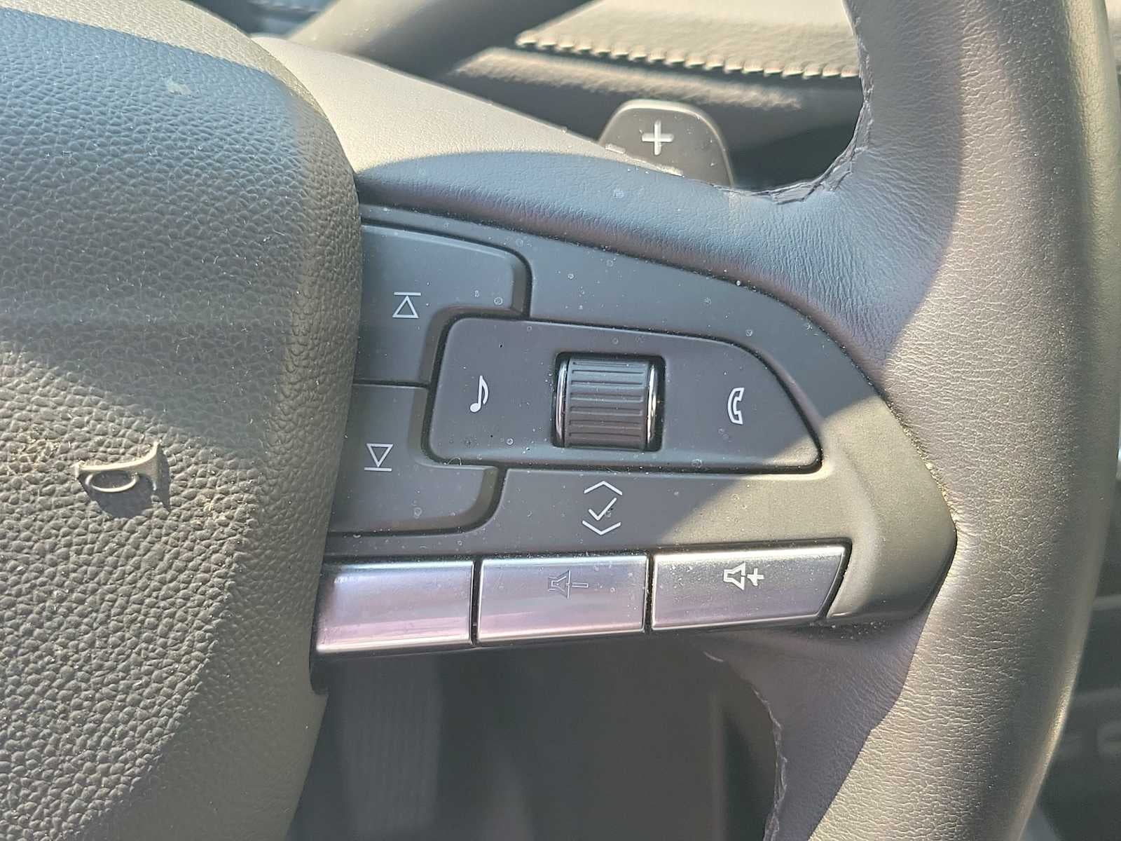 2025 Cadillac XT4 AWD Premium Luxury