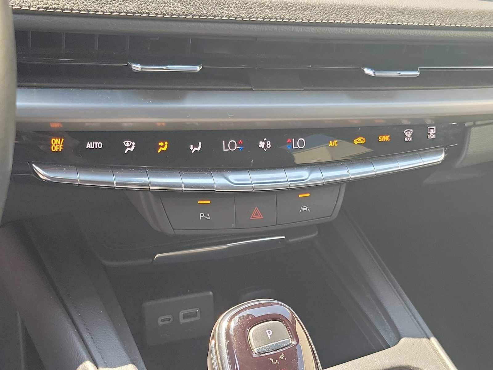 2025 Cadillac XT4 AWD Premium Luxury