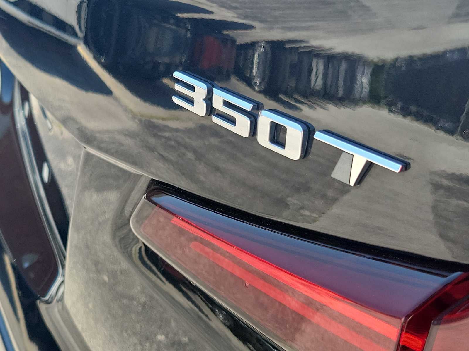 2025 Cadillac XT4 AWD Premium Luxury