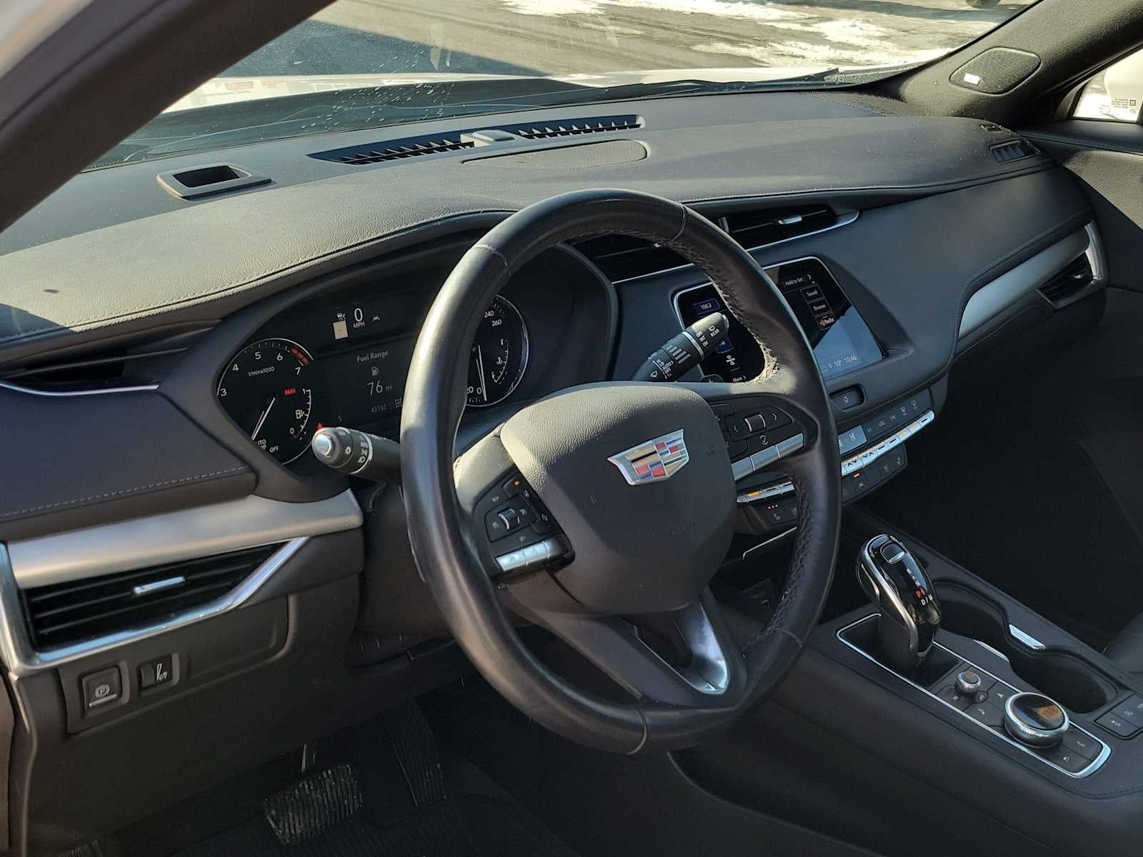 2023 Cadillac XT4 AWD Premium Luxury