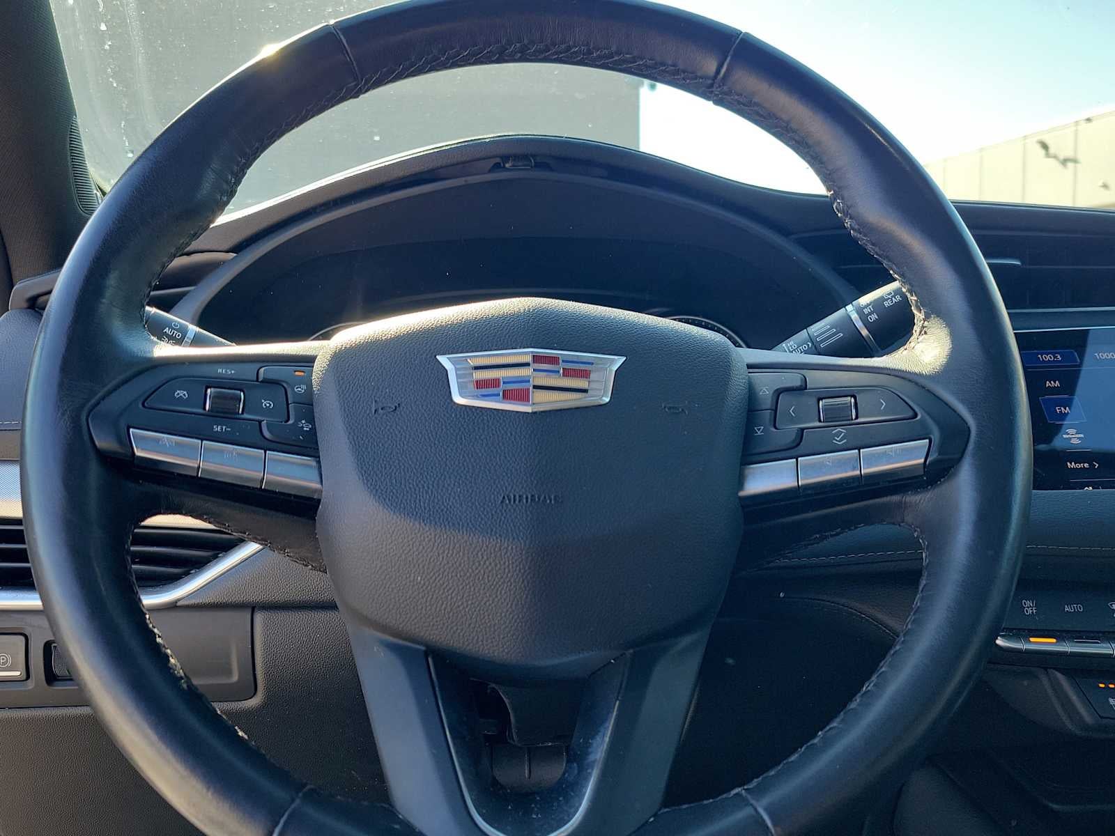 2023 Cadillac XT4 AWD Premium Luxury