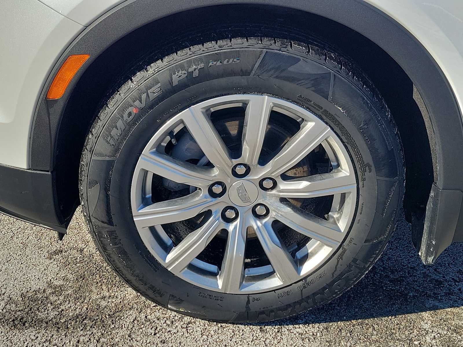 2023 Cadillac XT4 AWD Premium Luxury