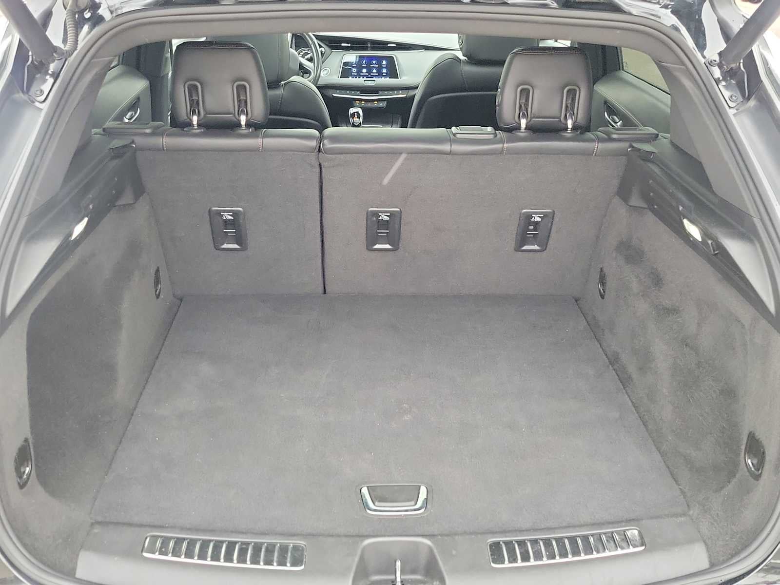 2023 Cadillac XT4 AWD Sport