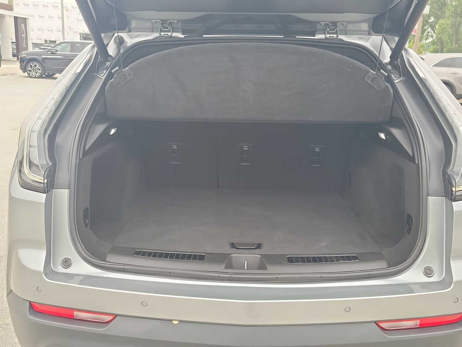 2023 Cadillac XT4 AWD Sport