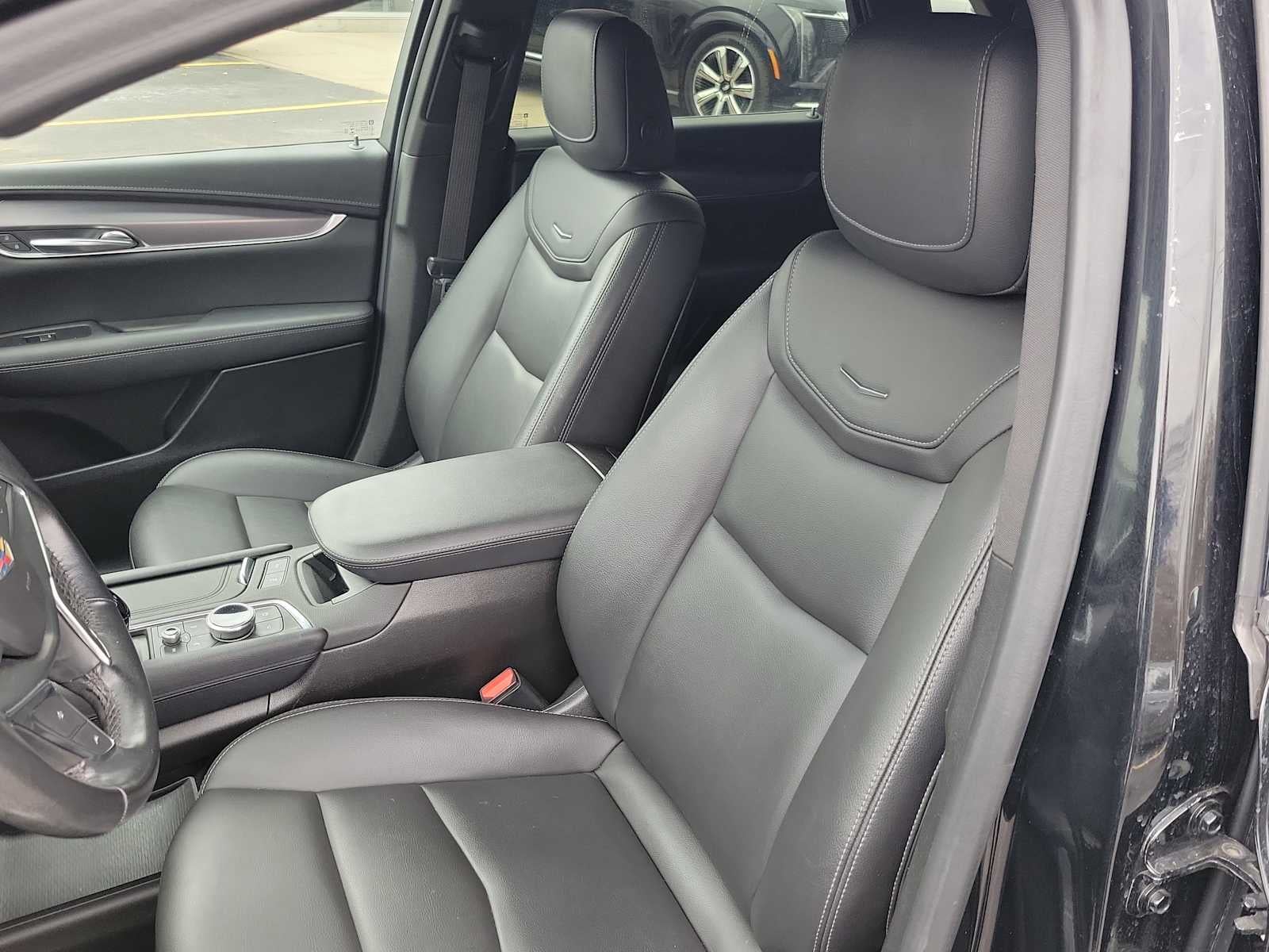 2022 Cadillac XT5 FWD Luxury