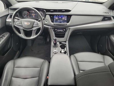 2022 Cadillac XT5 FWD Luxury