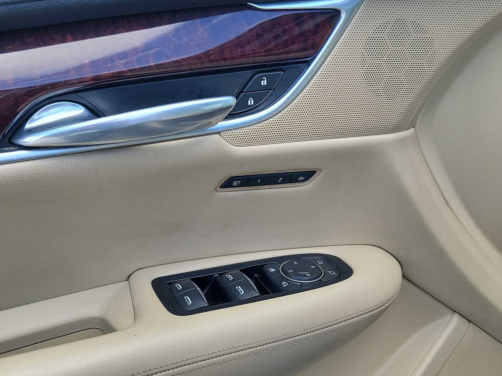 2018 Cadillac XT5 Luxury FWD