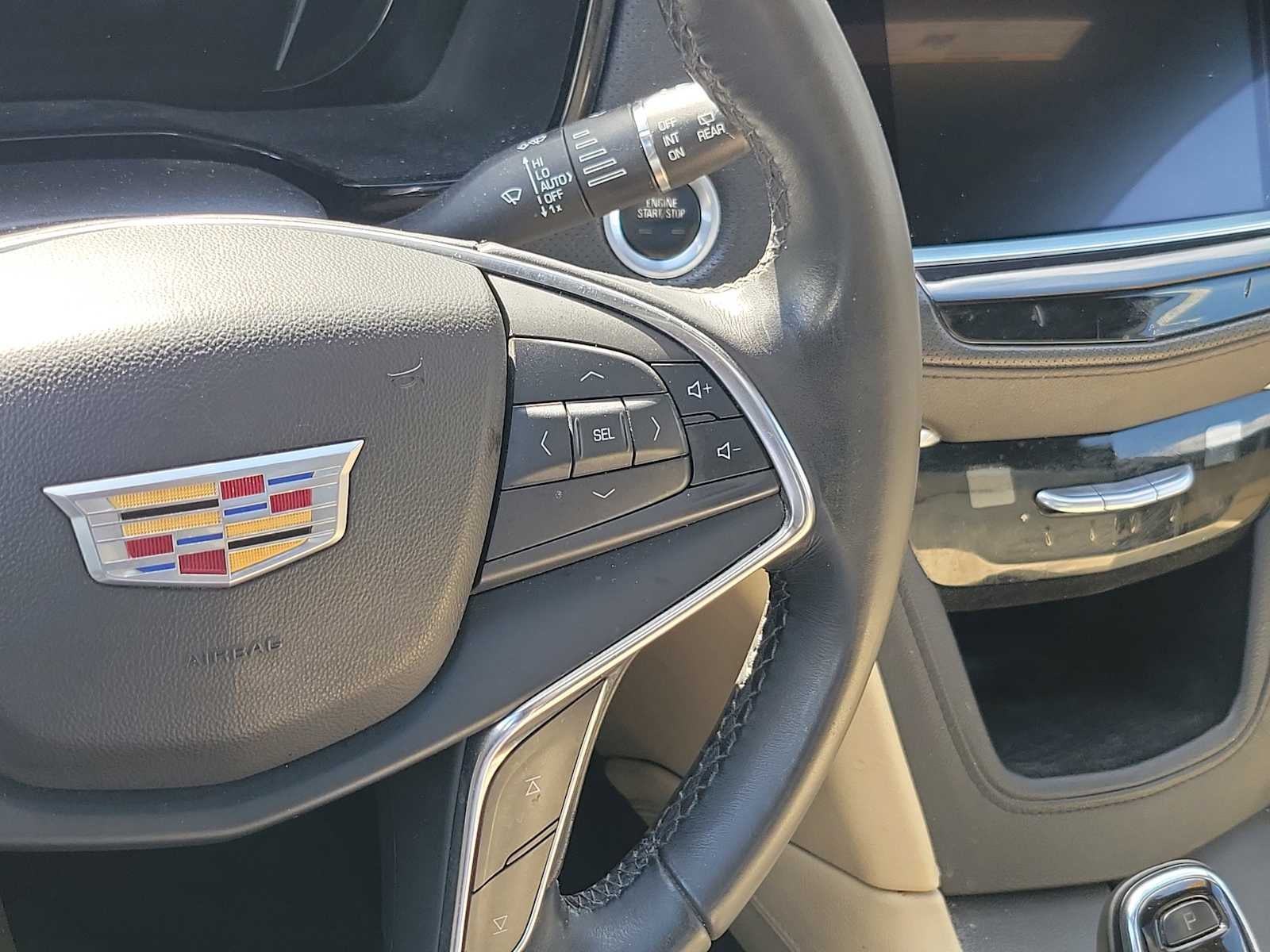 2018 Cadillac XT5 Luxury FWD