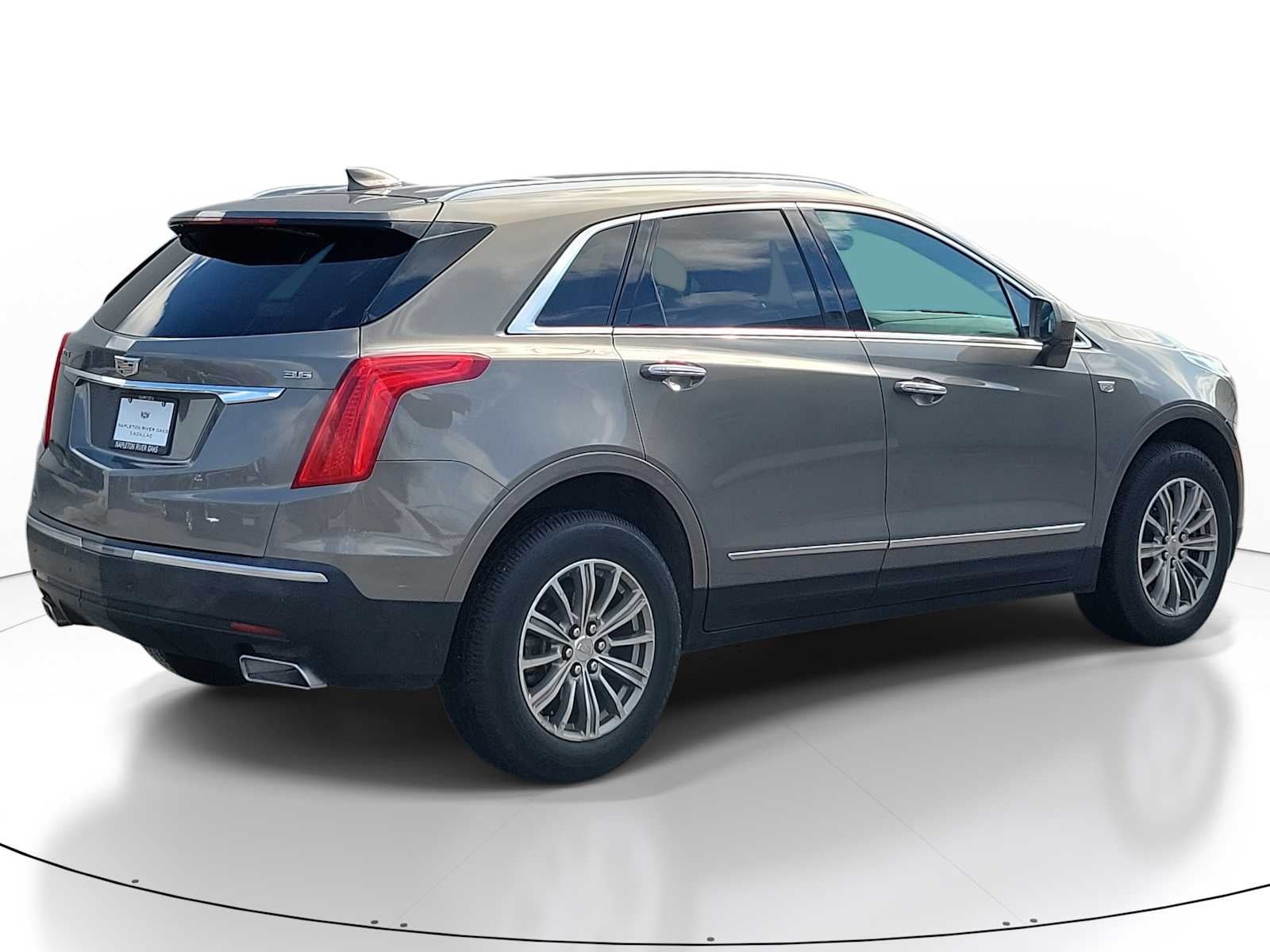 2018 Cadillac XT5 Luxury FWD