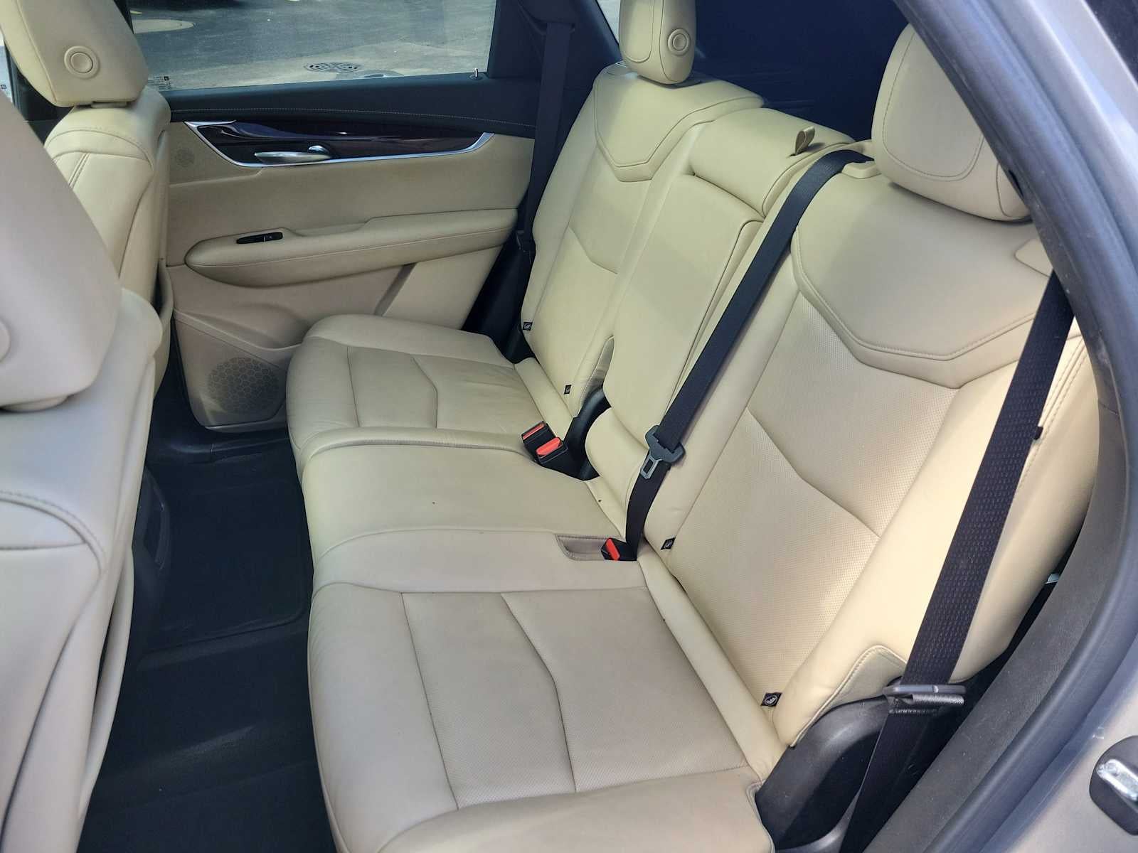2018 Cadillac XT5 Luxury FWD
