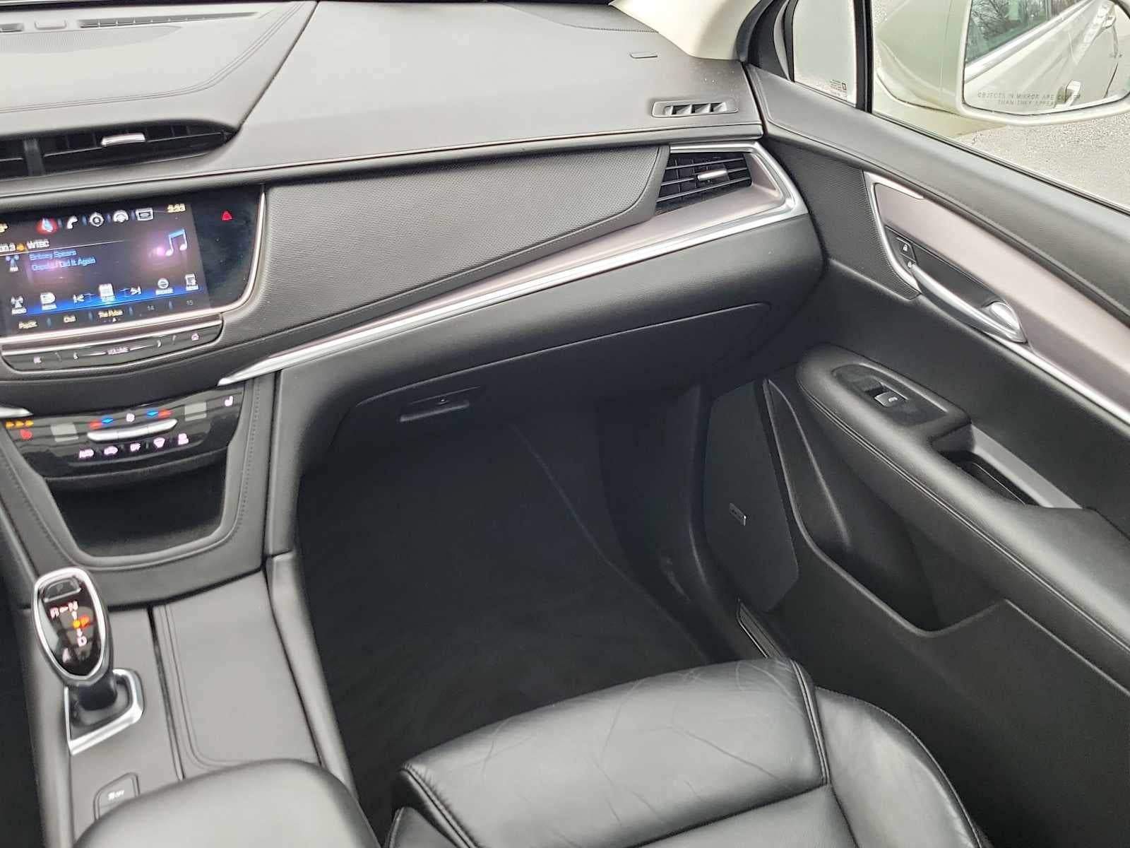 2017 Cadillac XT5 Luxury AWD