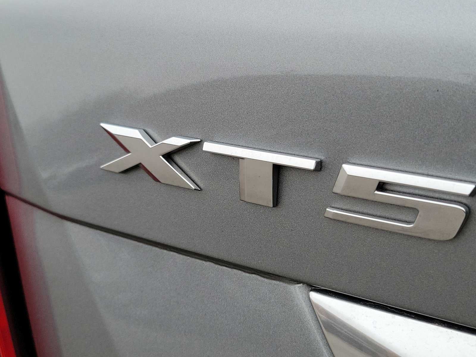 2024 Cadillac XT5 AWD Premium Luxury