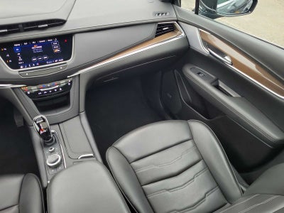2022 Cadillac XT5 AWD Premium Luxury