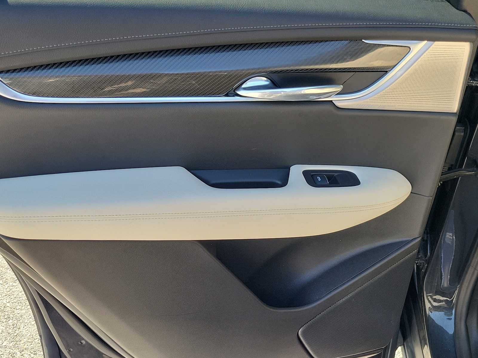 2023 Cadillac XT6 AWD Sport