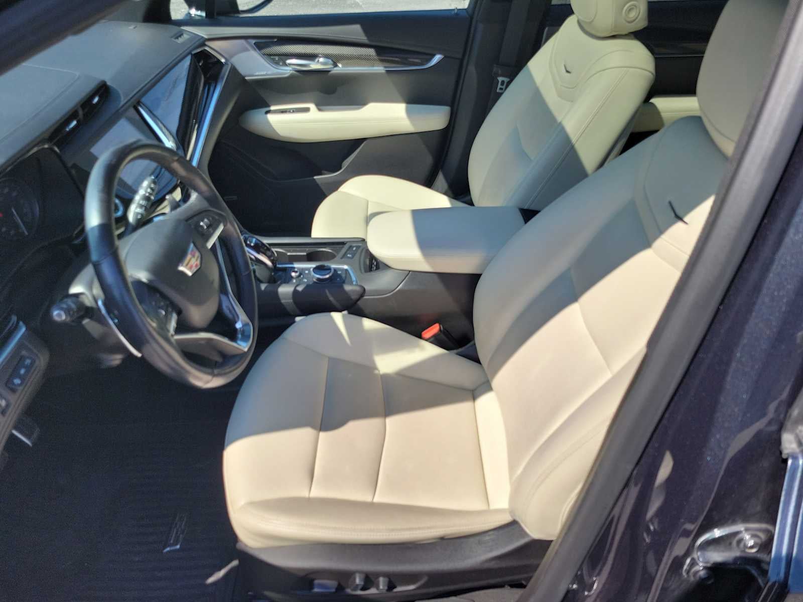 2023 Cadillac XT6 AWD Sport