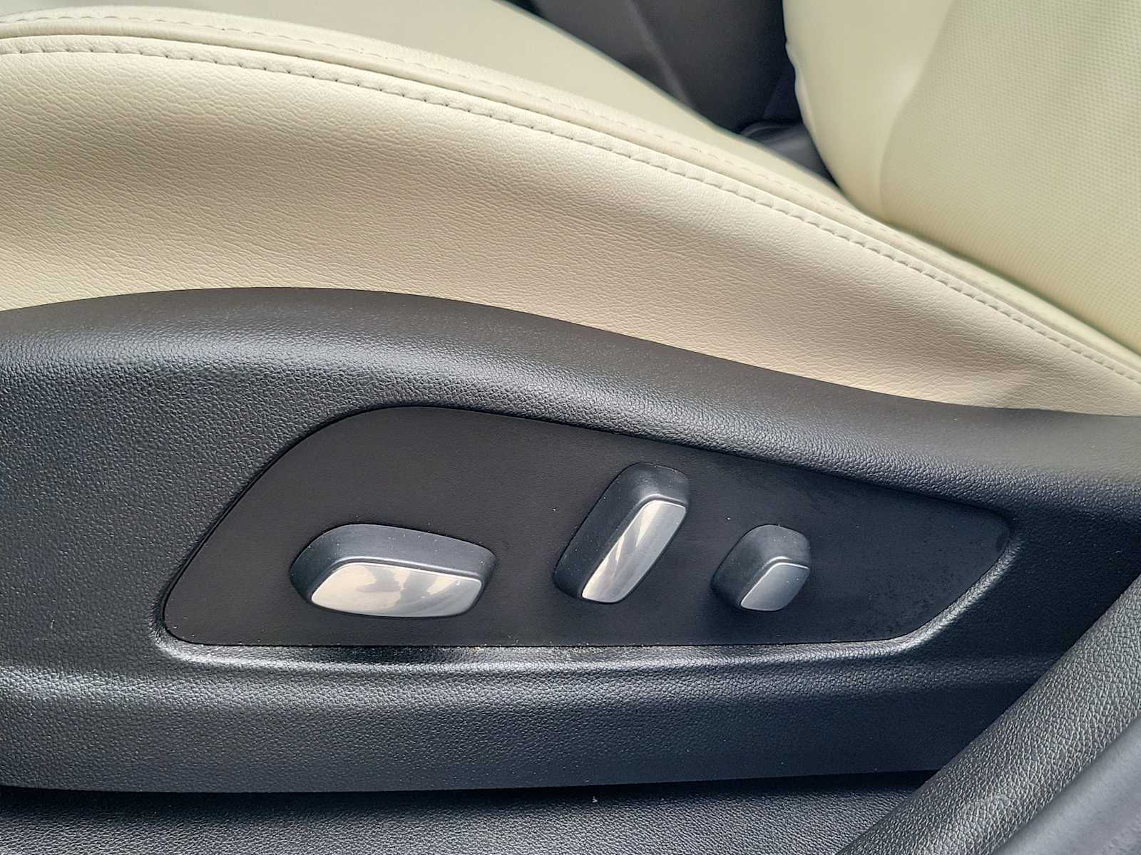 2023 Cadillac XT6 AWD Sport