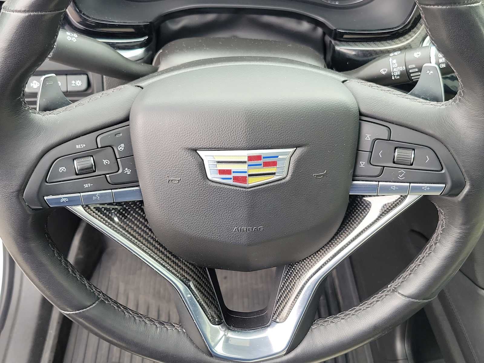 2023 Cadillac XT6 AWD Sport