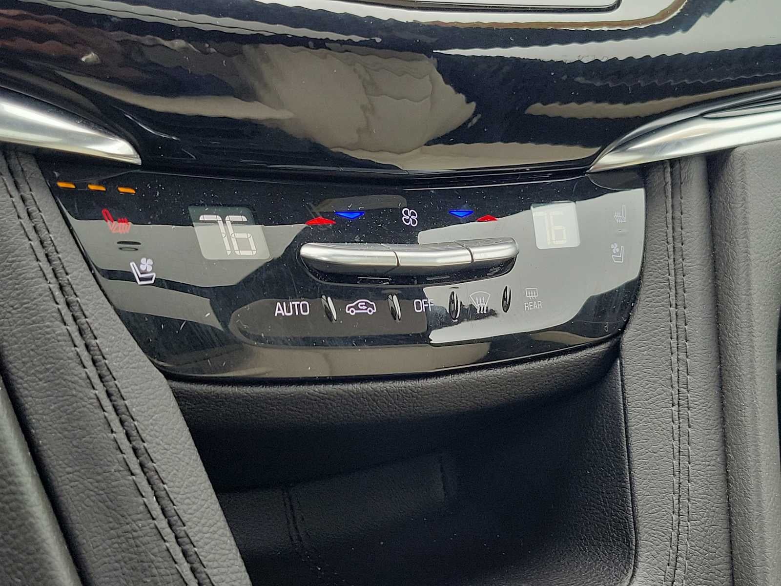 2023 Cadillac XT6 AWD Sport