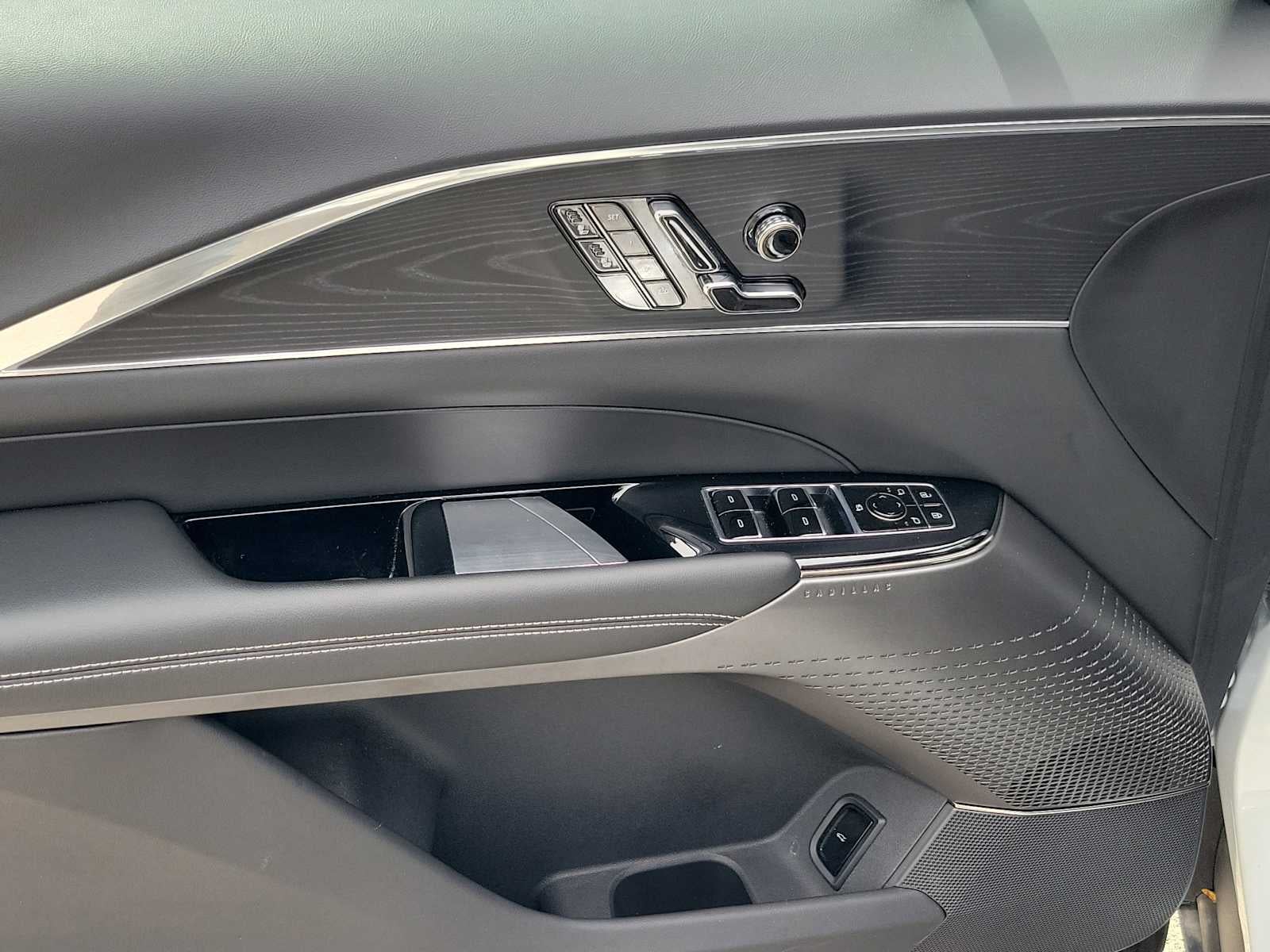 2024 Cadillac LYRIQ Luxury